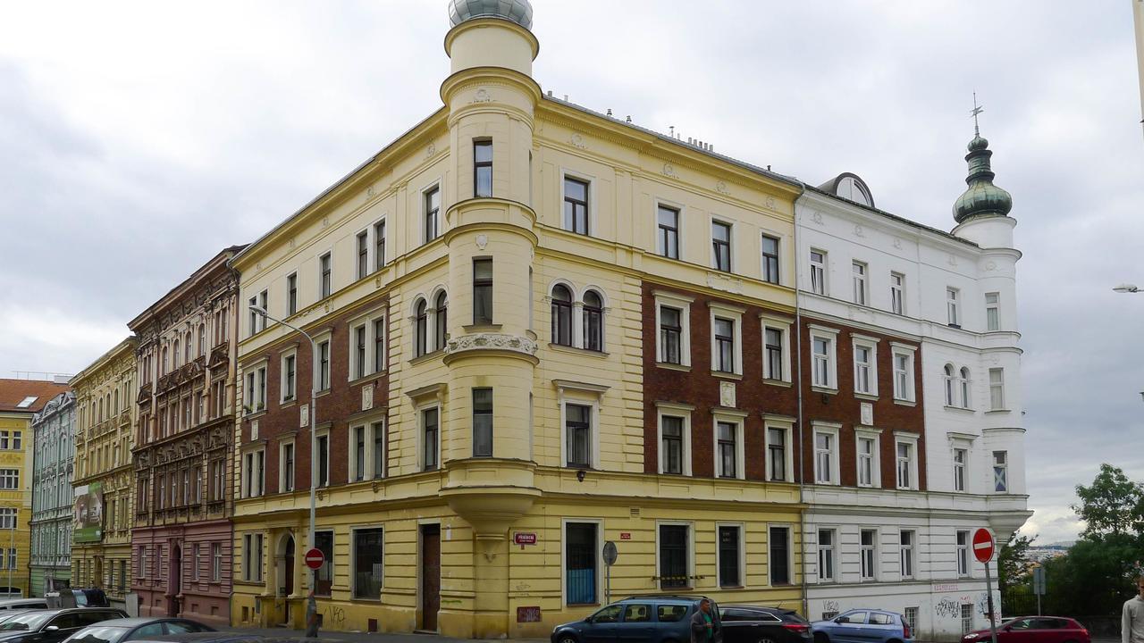 Metro Apartment Prague By Main Train And Bus Station Exterior foto